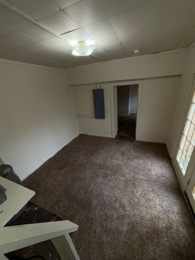 Foto del edificio - 1813 Jeanette Ave