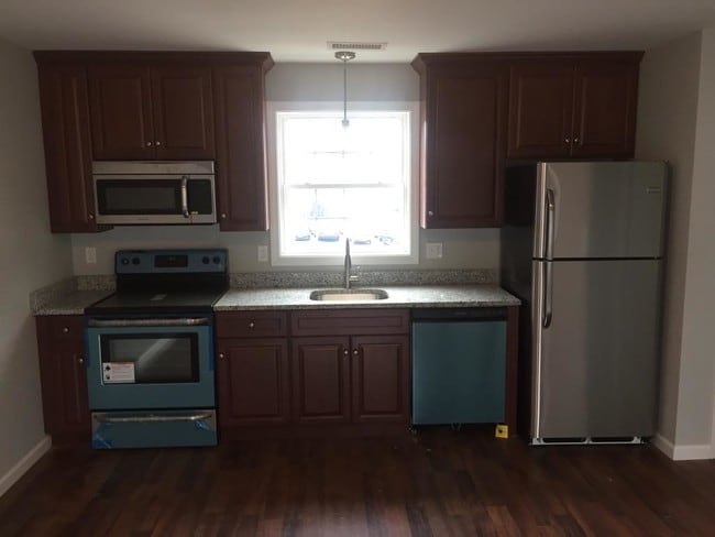 Building Photo - 189 Whiting St