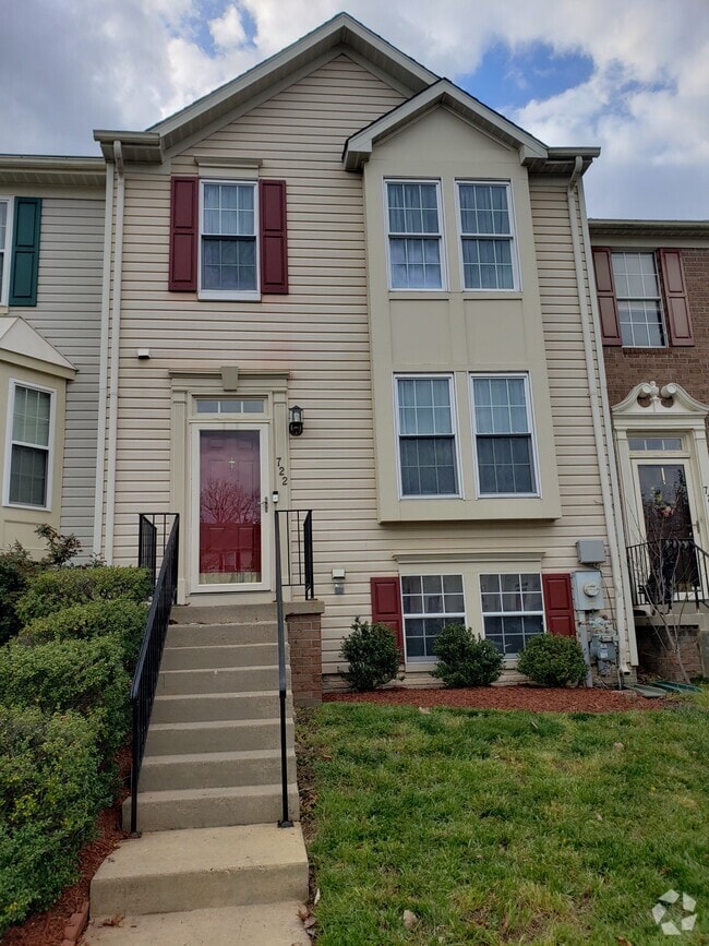 Building Photo - 722 Pine Drift Dr
