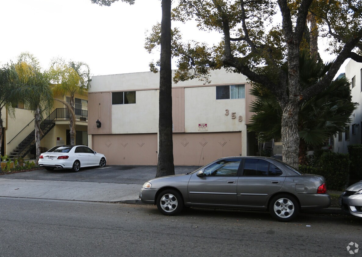 Building Photo - 358 W Lomita Ave