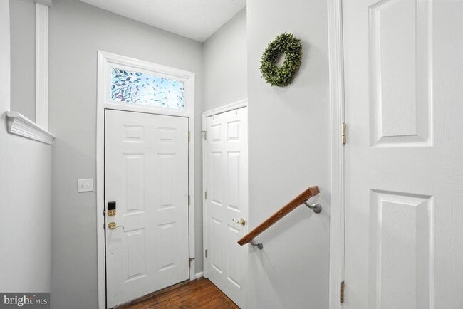 Foto del edificio - 205 Quiet Ridge Ct