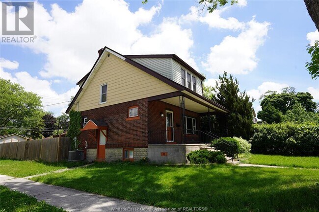 Building Photo - 1450 Bruce Ave