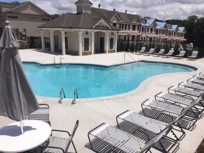 Building Photo - 257 Franklin Rd