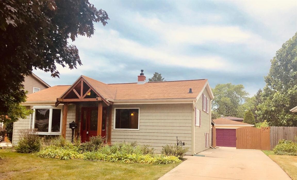 8044 Howard Ave, Munster, IN 46321 House Rental in Munster, IN