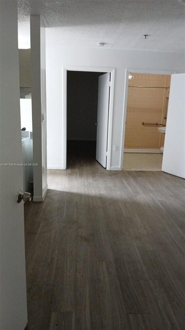 Foto del edificio - 7160 NW 14th Pl