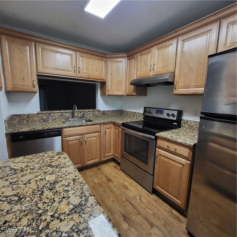 Foto principal - 9291 Central Park Dr