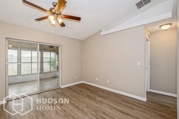 Building Photo - SELF TOUR NOW! - 12037 Goldenstar Lane, Cl...
