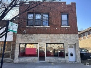 Building Photo - 5319 W Fullerton Ave