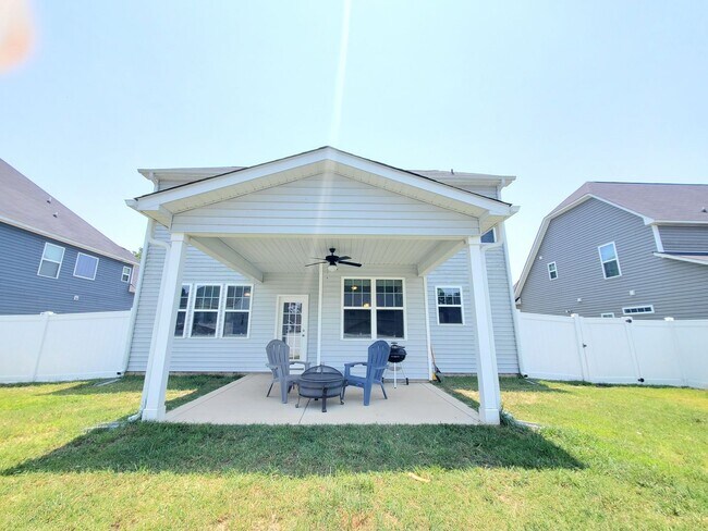 Foto del edificio - Immaculate Home At Village Rockfish