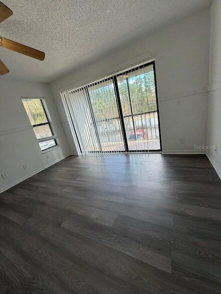 Foto del edificio - 1322 S Pine Ridge Cir