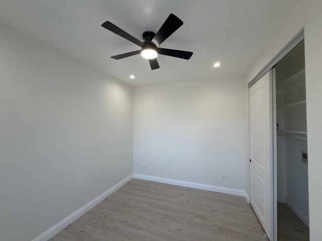 Foto del edificio - 5337 Saxon St