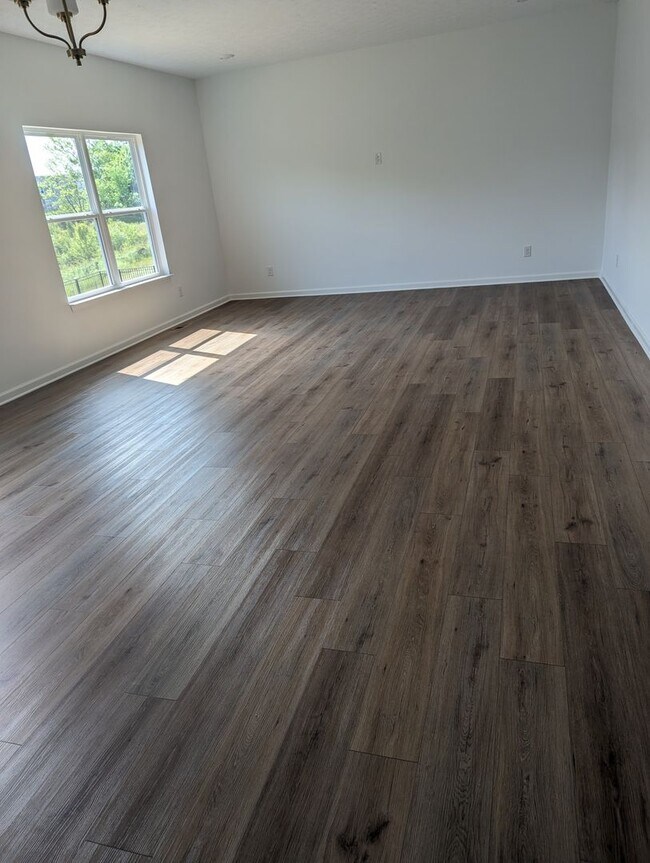 Building Photo - Gorgeous New Construction Middletown Home!