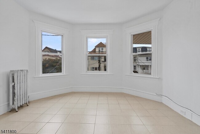 Foto del edificio - 315 E 18th St