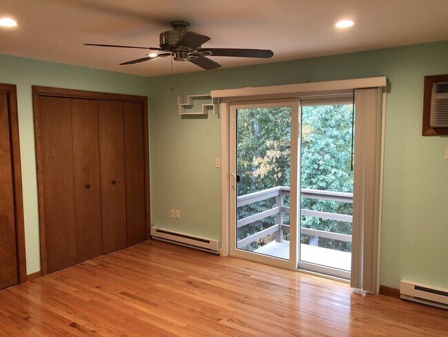 Foto del edificio - 156 Highwood Dr