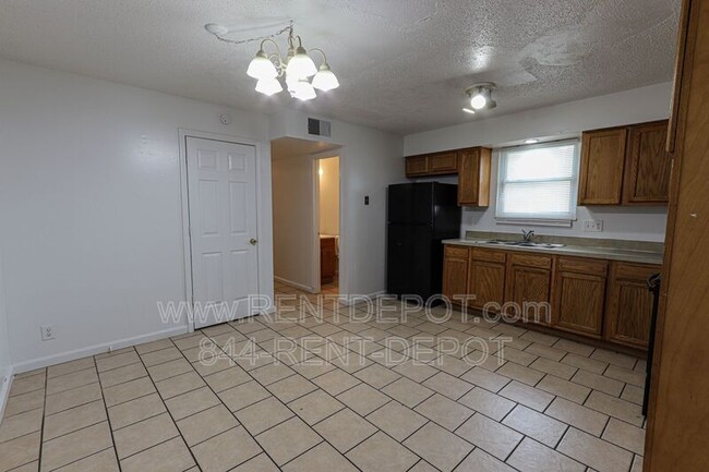 Foto del edificio - 1403-1403 Jeanette Ave