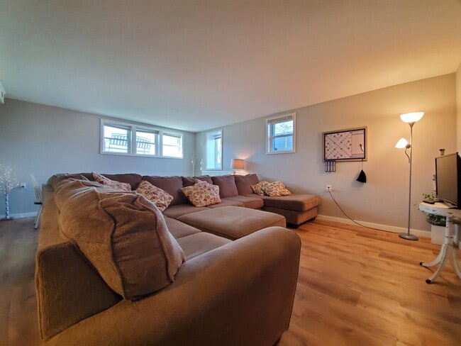 Building Photo - Med City Apartments