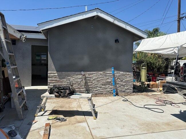 Foto del edificio - 4852 Stancroft Ave