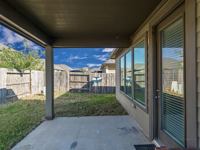 Foto del edificio - 11103 Avery Oaks Ln