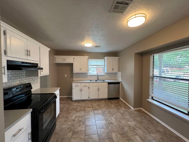 Foto del edificio - 12224 SW 14th St