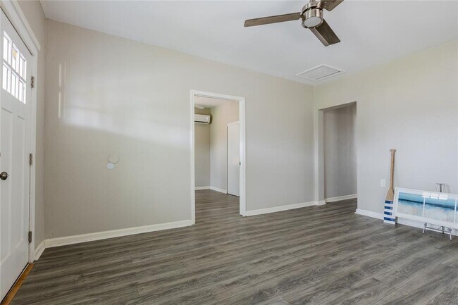 Building Photo - 3822 Avenue K