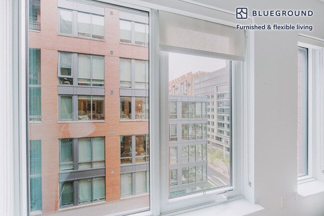 Building Photo - 455 I St NW