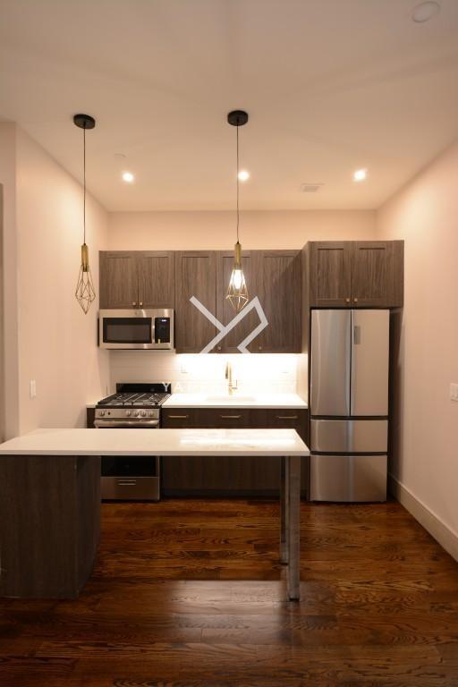 Foto del edificio - 2 bedroom in BROOKLYN NY 11221