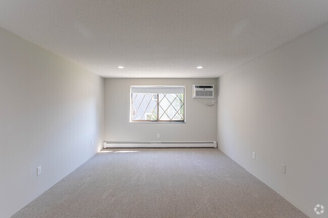 1BR, 1BA - 742SF - Living Space - Melrose Terrace