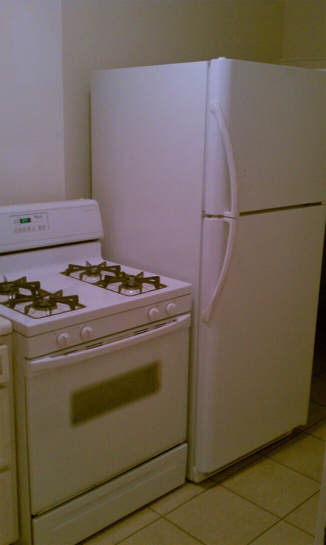 Foto del edificio - 499 Wyandotte Ave