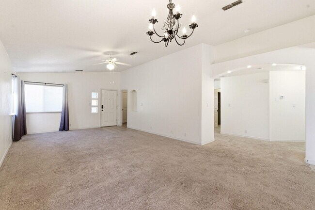 Foto del edificio - 8319 Santa Clarita St NE