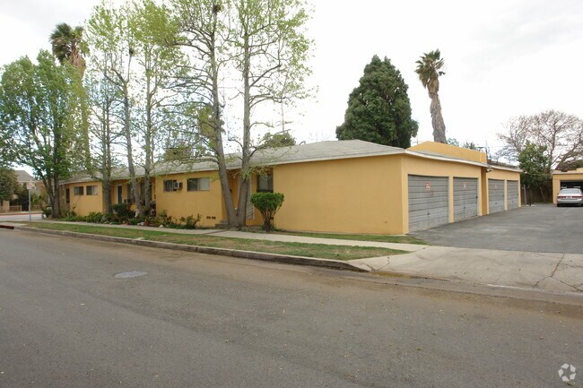 Building Photo - 6803 Matilija Ave