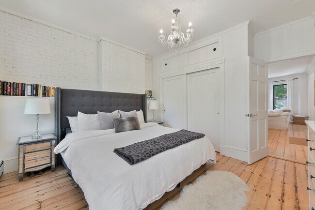 Foto del edificio - 77 Waltham St