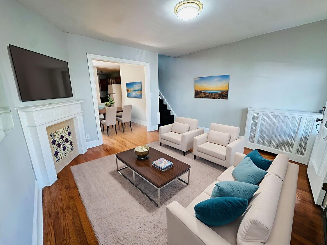 Remodeled 3bd/1 House with Rear yard!! SEC... - Remodeled 3bd/1 House with Rear yard!! SEC...