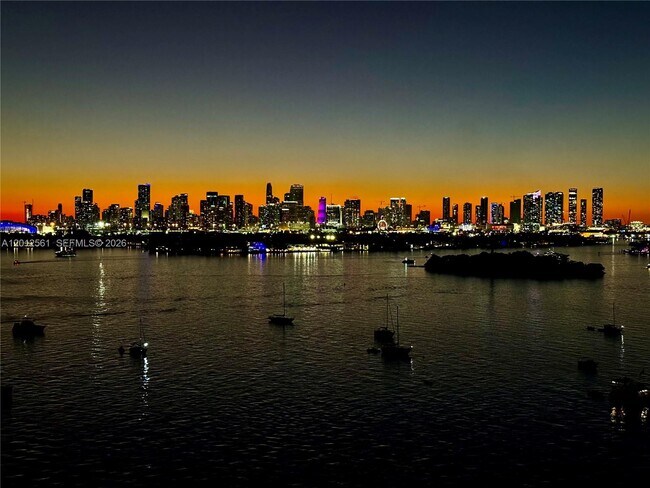 Foto del edificio - 1500 Bay Rd