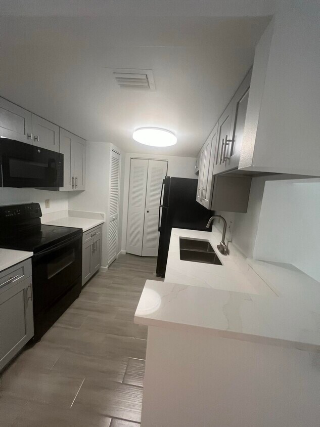 9955 Westview Dr Unit 226, Coral Springs, FL 33076 Condo for Rent in Coral Springs, FL