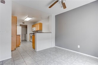 Building Photo - 690 Ambling Gait Ave