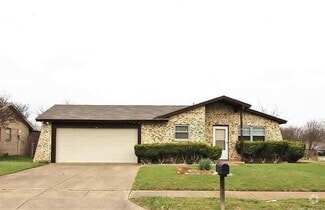 Building Photo - 811 Lisa Ln