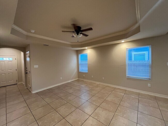 Building Photo - 6634 Mia Way