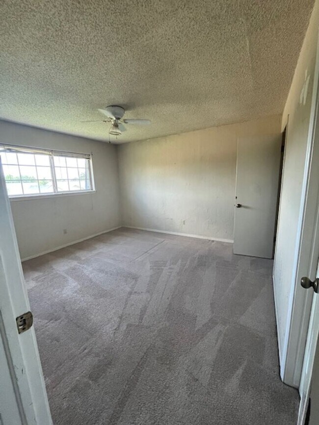 Foto del edificio - Oaklawn Apartments