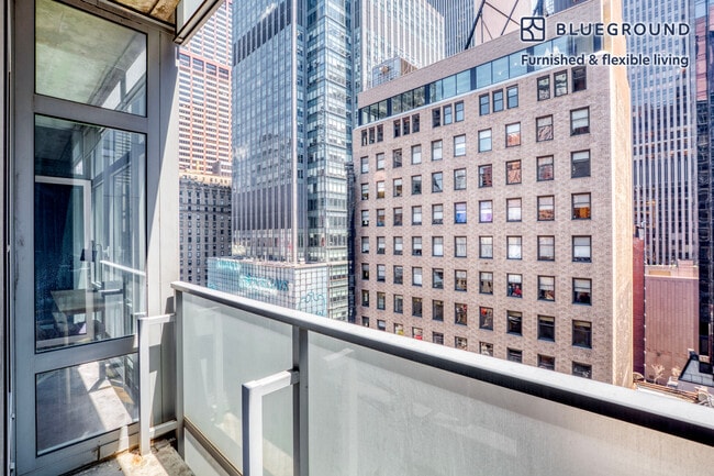 Building Photo - 1600 Broadway-SI FL14-ID697