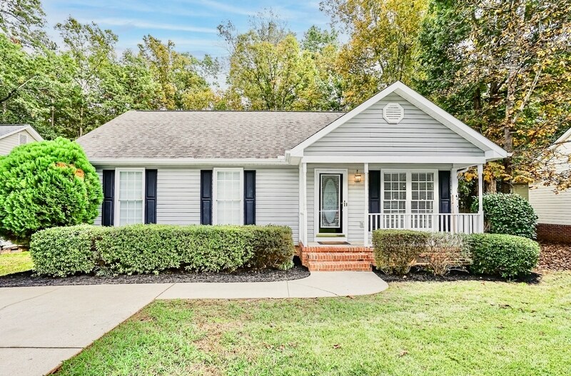 Primary Photo - 403 Oak Valley Dr