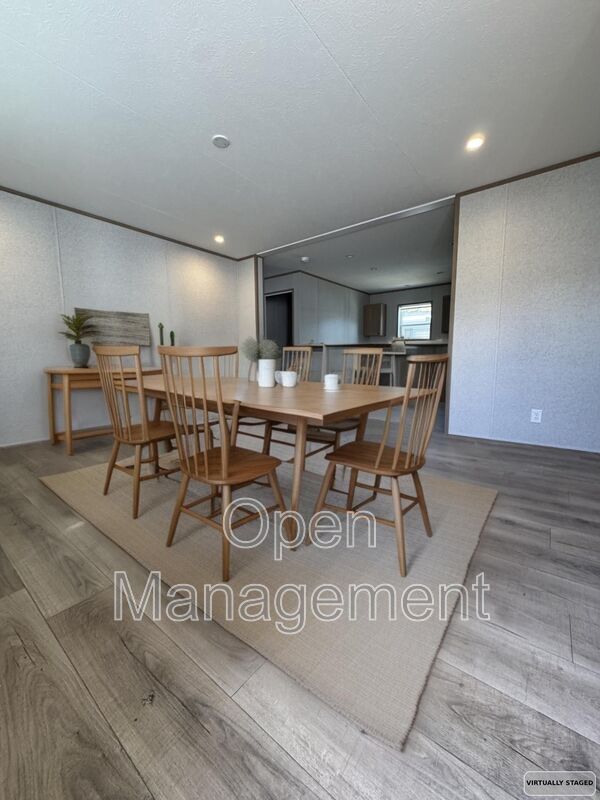 Foto del edificio - 755 N Tratt St