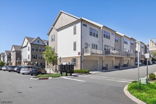 Foto del edificio - 17 Cortland Ct