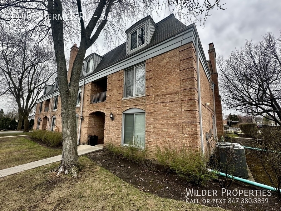 Primary Photo - 1445 Shermer Rd