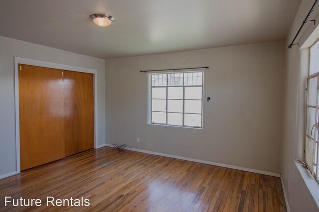 Foto del edificio - 2 br, 2 bath House - 1216 Vermont Ave