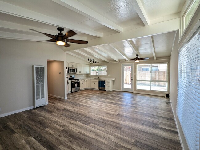 Building Photo - 27501 La Porte Ave