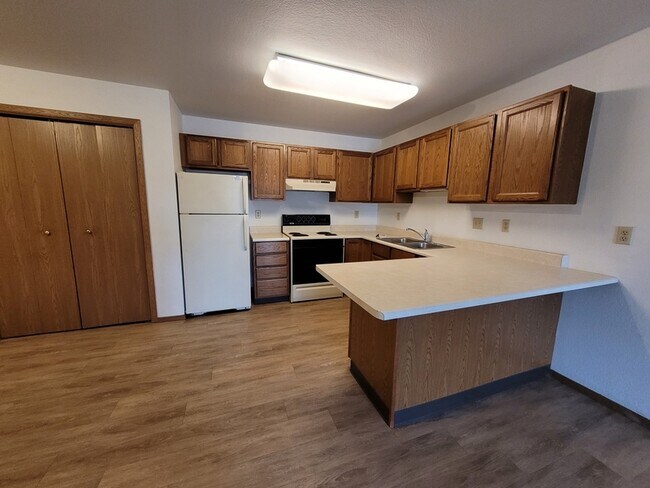 Foto del edificio - 230 Robbins St