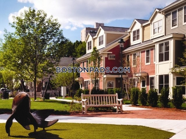 Primary Photo - 2 Brookline Pl