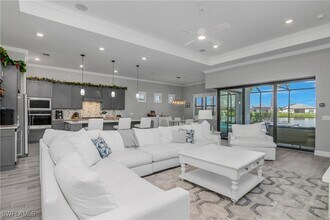 Building Photo - 21064 Hallandale Dr