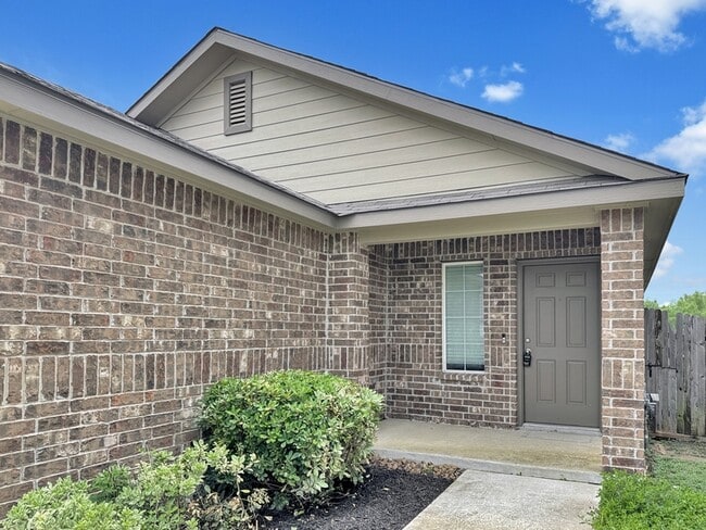 Building Photo - 11826 Mulberry Creek
