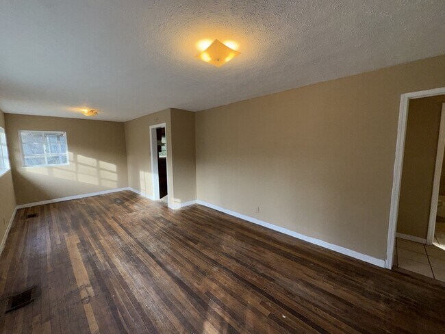 Foto del edificio - 2704 Shannon St